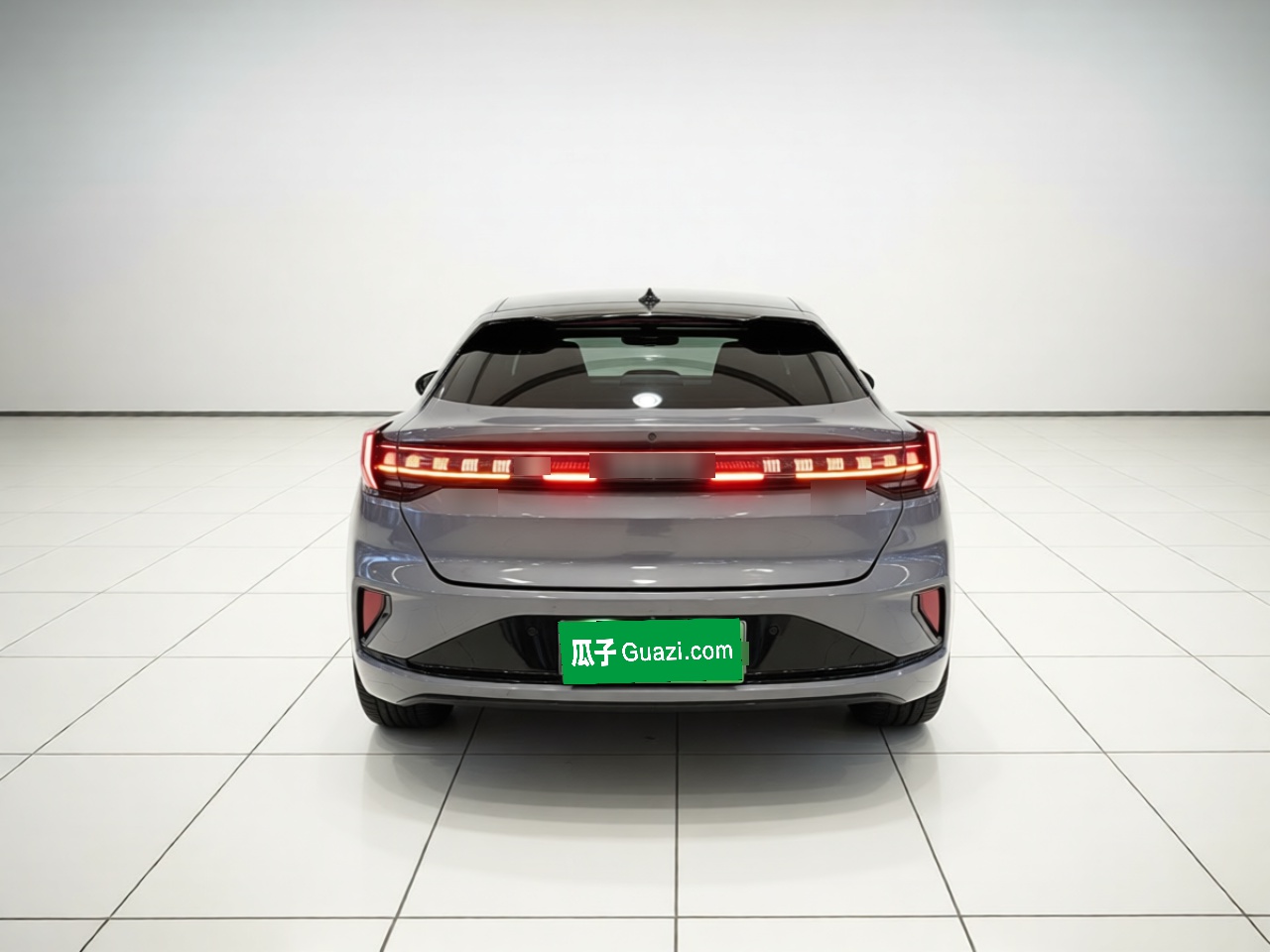 Zeekr 001 2024 YOU Edition 100 kWh All-Wheel Drive — снимка 5