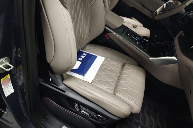 Used BYD Tang New Energy 2024 EV Champion Edition 600KM Deluxe Model Right Front Seat