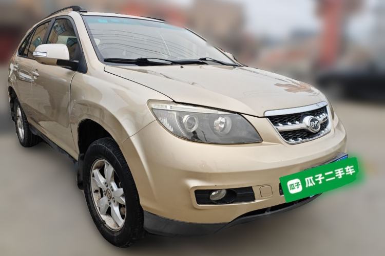 Used BYD S6 2014 2.0L Manual Luxury 5-Seater
