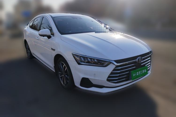 Used BYD Qin Pro 2019 Super Edition 1.5TI Automatic Smart Connect Enjoyment Model China VI Standard