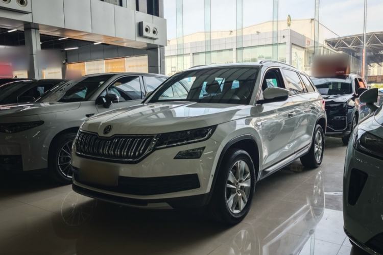 Used Skoda Kodiaq 2019 Facelifted TSI330 7-Seater Two-Wheel-Drive Luxury Enjoyment Edition China VI Standard Exterior 4