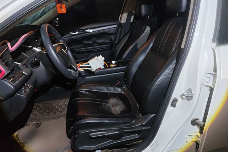 Used Honda Civic 2016 220TURBO CVT Luxury Edition Left Front Seat