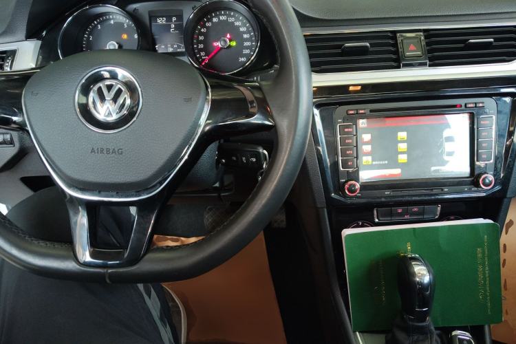 Used Volkswagen Bora 2016 230TSI DSG Comfort Model