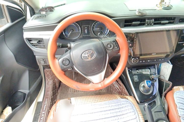 Used Toyota Levin 2016 Dual-Engine 1.8H GS E-CVT Elite Model with Sunroof