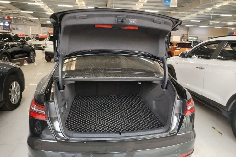 Used Audi A6L 2023 45 TFSI Prestige Elegant Edition
