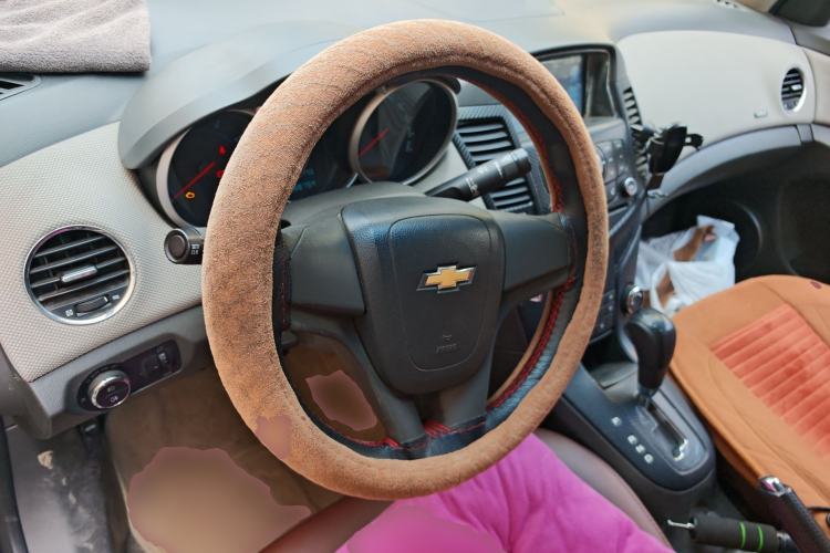 Used Chevrolet Cruze 2013 1.8L SE AT Steering Wheel