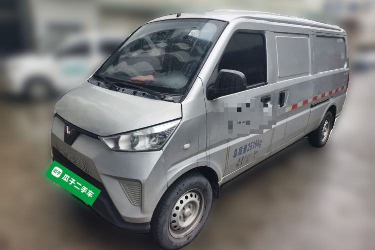 Used Wuling Electric Truck 2022 Affordable Model Anchi with 35.904 kWh