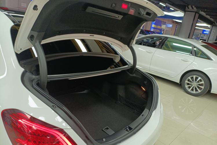 Used Mercedes-Benz C-Class 2020 Restyled C 260 L Sport Edition Trunk