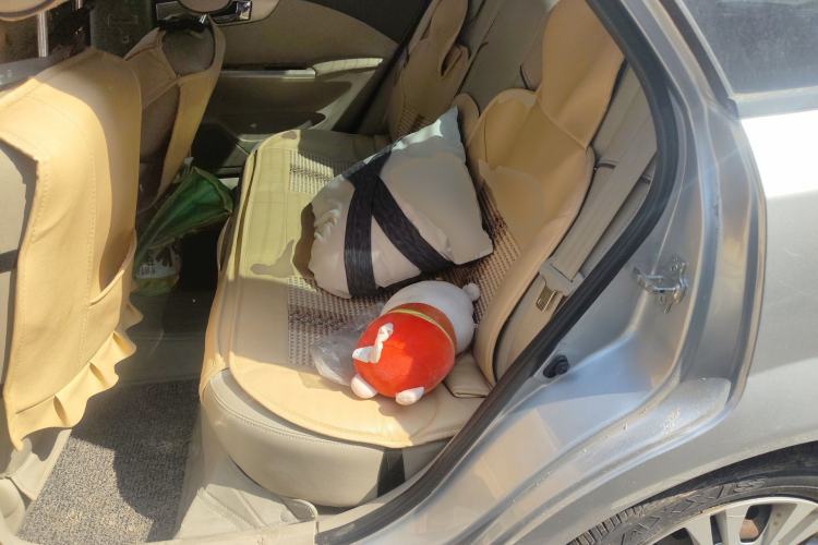 Used Buick Excelle 2015 1.5L Automatic Classic Model Left Rear Seat