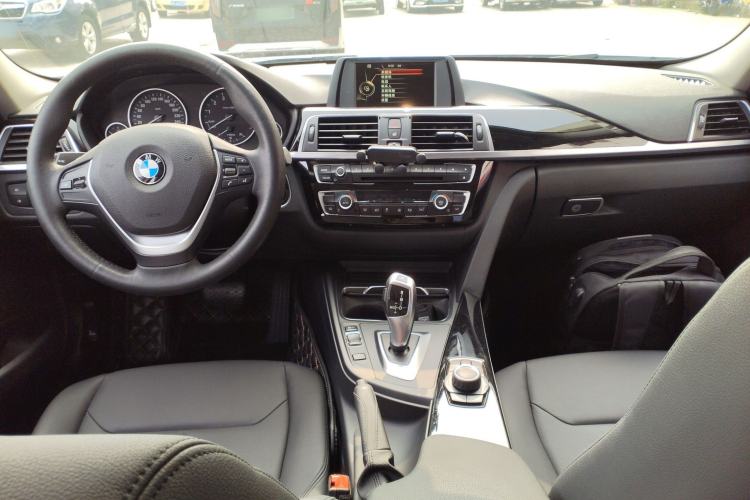 Used BMW 3 Series 2017 320Li Fashion Model
