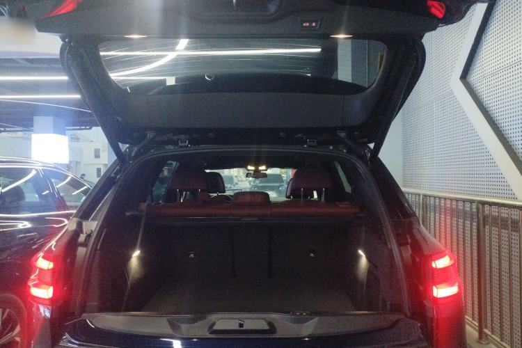 Used BMW X5 2022 Restyled xDrive 40Li Luxury Edition M Sport Package
