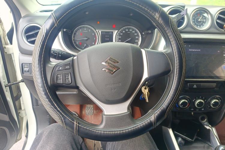 Used Suzuki Vitara 2016 1.6L Manual Two-Wheel Drive Entry-Level Trim Steering Wheel