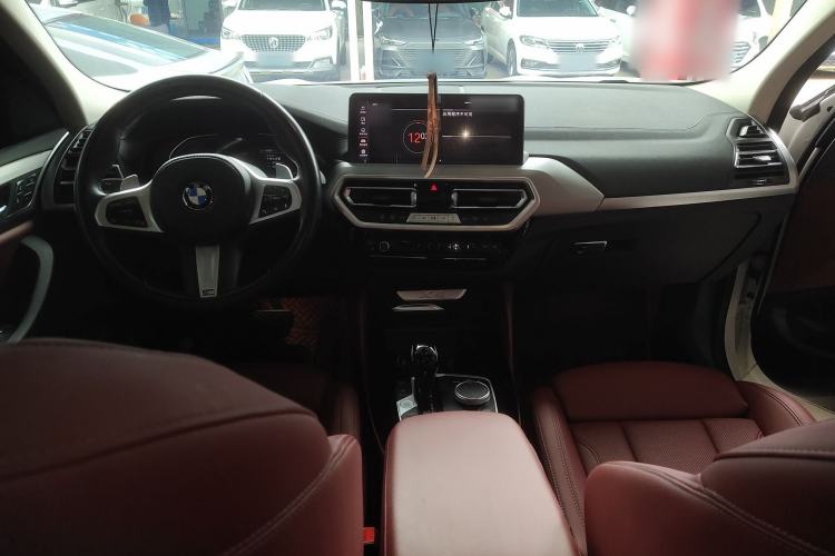 Used BMW X4 2022 xDrive 25i M Sport Package Center Console