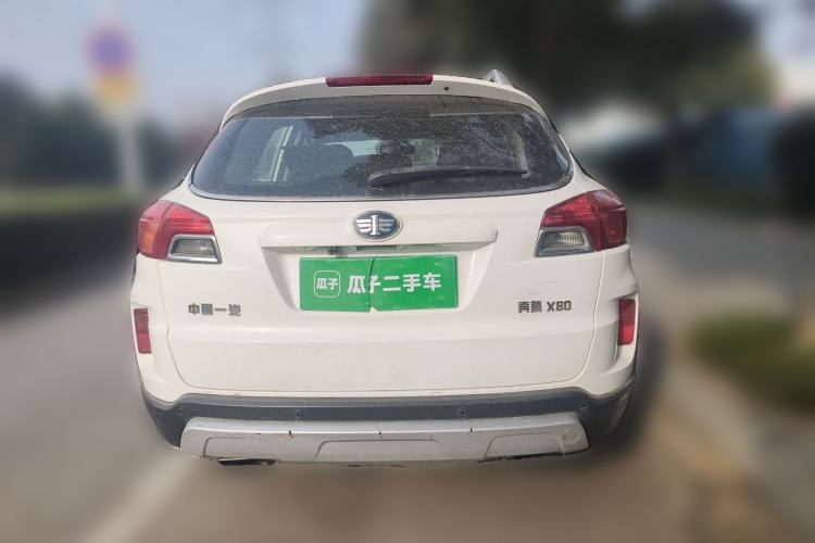 Used Bestune X80 2013 2.0L automatic comfort version
