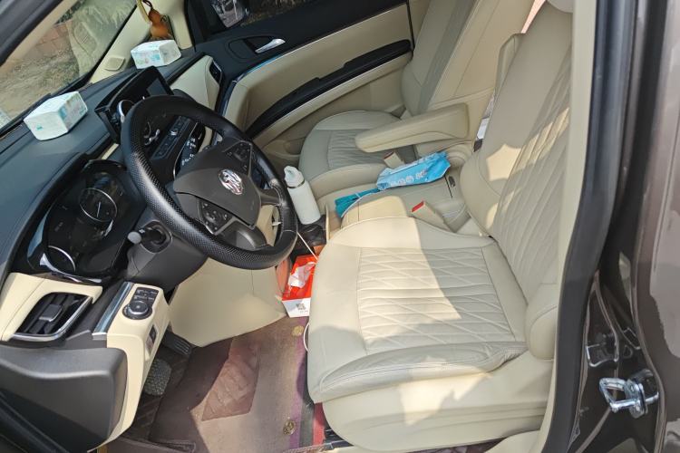 Used Buick GL8 2023 Land Executive Class 652T Luxury Model
