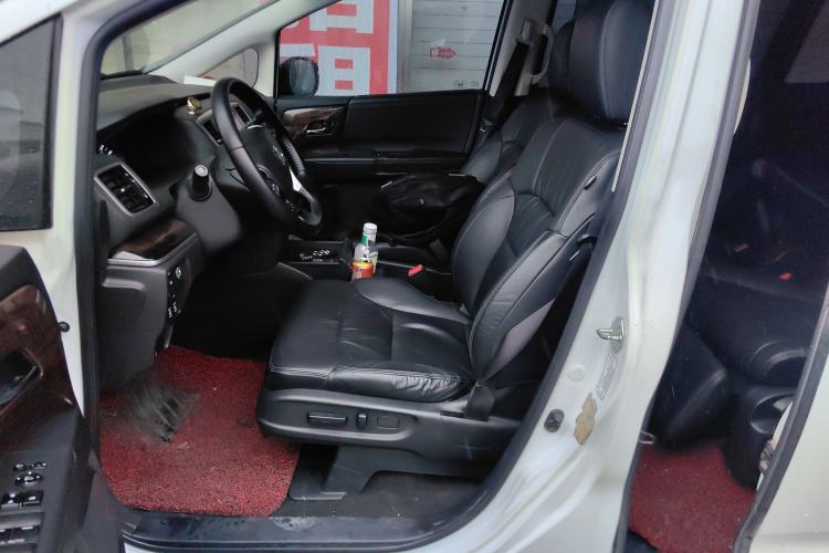 Used Honda Odyssey 2015 Revised Version 2.4L Supreme Edition