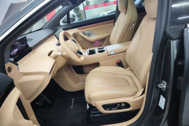 Used Hima Luxeed R7 2024 All-Electric 802 km Max