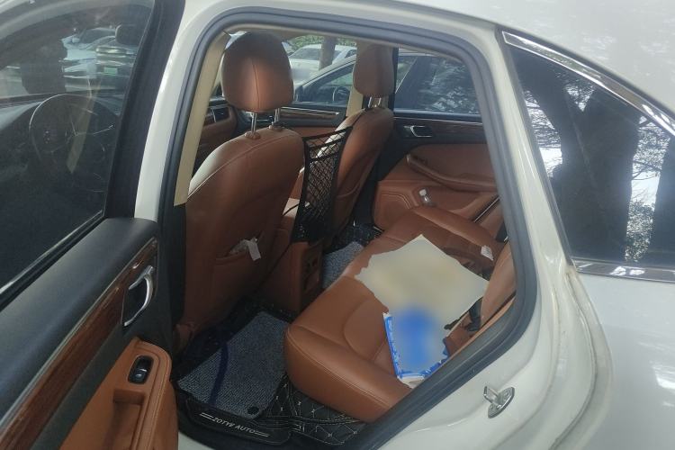 Used Zotye SR9 2017 2.0T Manual "Ultimate Light" Edition
