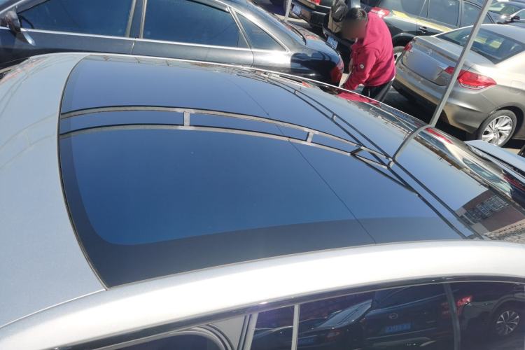 Used XPeng P7 2025 Model—750 All-Wheel-Drive High-Performance Ultra