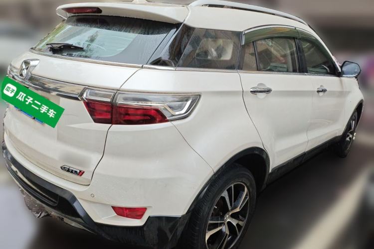 Used JMC Yusheng S330 2016 1.5L GTDi Automatic Two-Wheel Drive Prestige Edition
