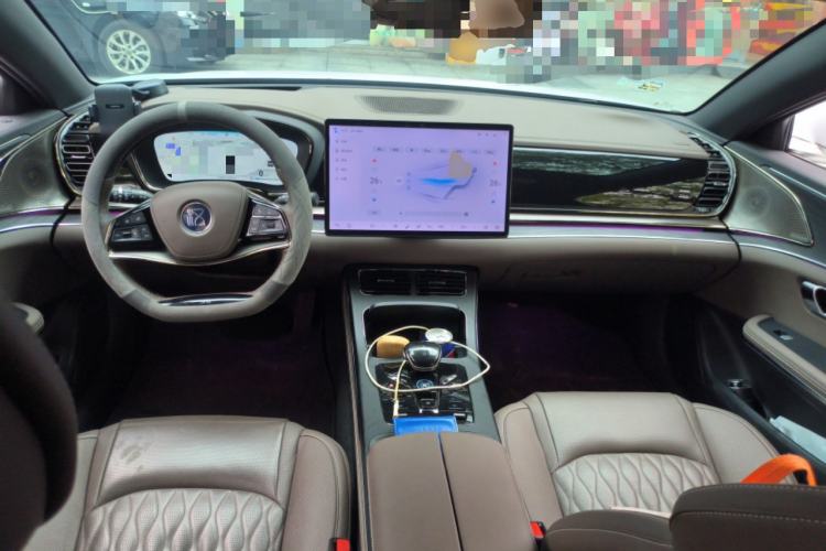 Used BYD Han 2024 DM-i Glory Edition 121KM Premium Model