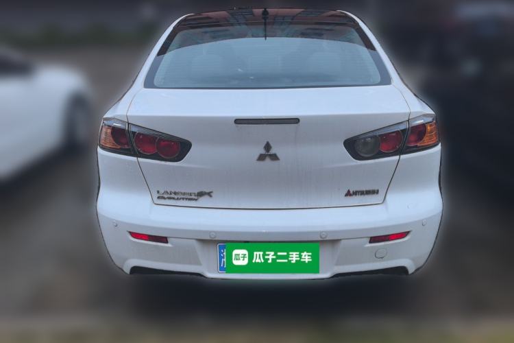 Used Mitsubishi Lancer EX 2016 1.8L CVT Black-and-White Retro Edition