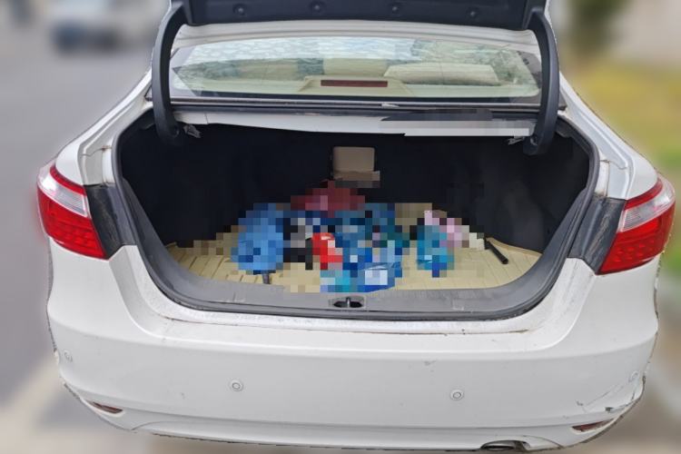 Used CHANGAN Raeton 2014 1.8T Automatic Elite Anniversary Edition China V Standard Trunk