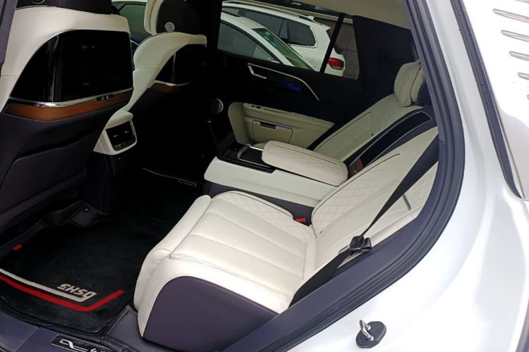 Used Hongqi E-HS9 2022 660 km Range Flagship Edition Four Seats

