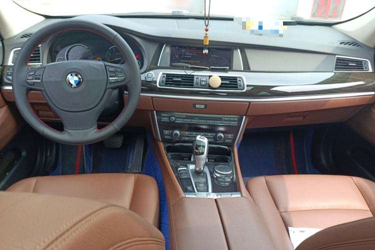 Used BMW 5 Series GT 2017 528i Leading Model
