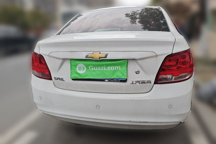 Used Chevrolet Sail 2015 Sail 3 1.5L AMT Happiness Sunroof Edition
