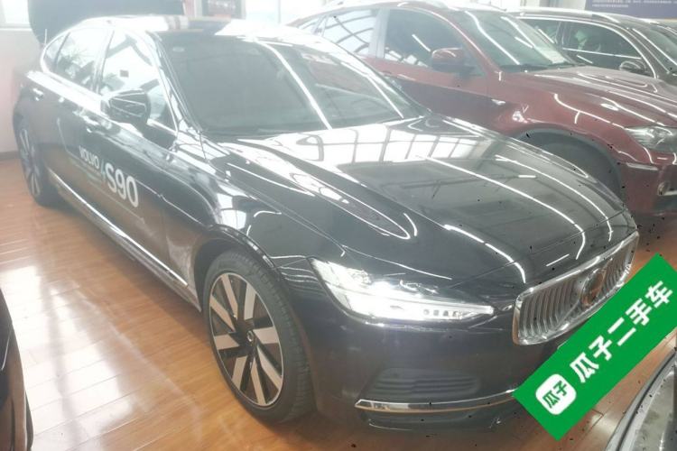 Used Volvo S90 New Energy 2025 Plug-in Hybrid Four-Wheel Drive Long-Range Luxury Smart Edition Front Right 45 Deg