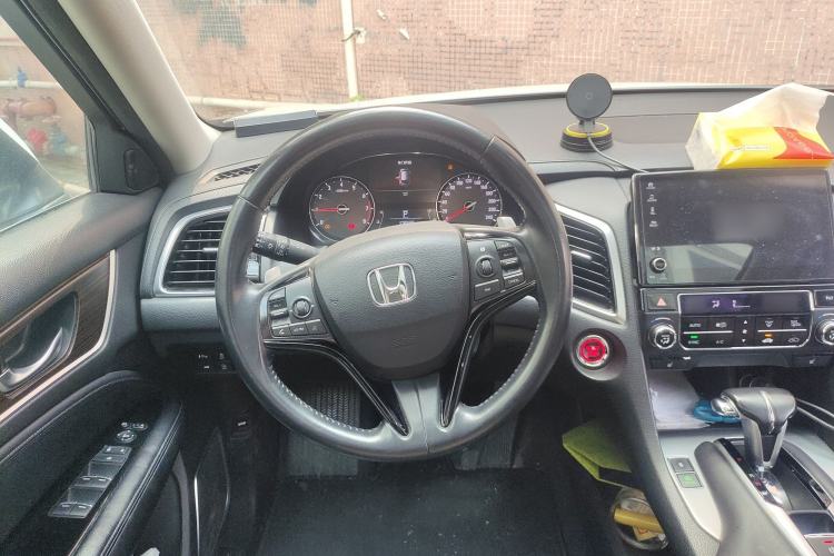 Used Honda Avancier 2017 240TURBO Two-Wheel Drive Premium Edition
