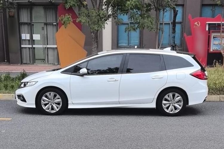 Used Honda Jade 2020 1.8L automatic Comfort version
