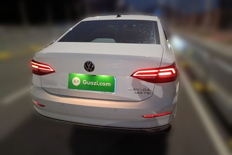 Used Volkswagen Lavida 2022 1.5L Automatic Comfort Edition
