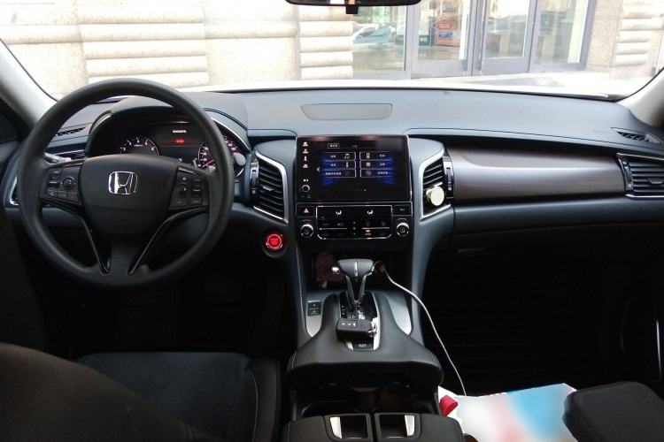 Used Honda Avancier 2019 240TURBO Two-Wheel Drive Elite Edition Center Console