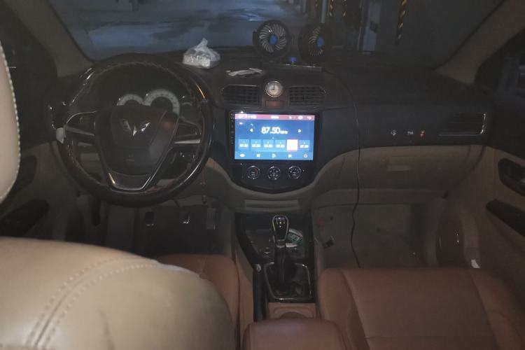 Used Wuling Hongguang 2014 1.5L S Luxury Model