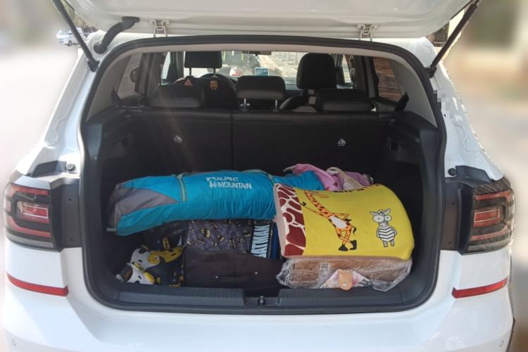 Used Volkswagen Tacqua 2020 1.5L Automatic R-Line Trunk