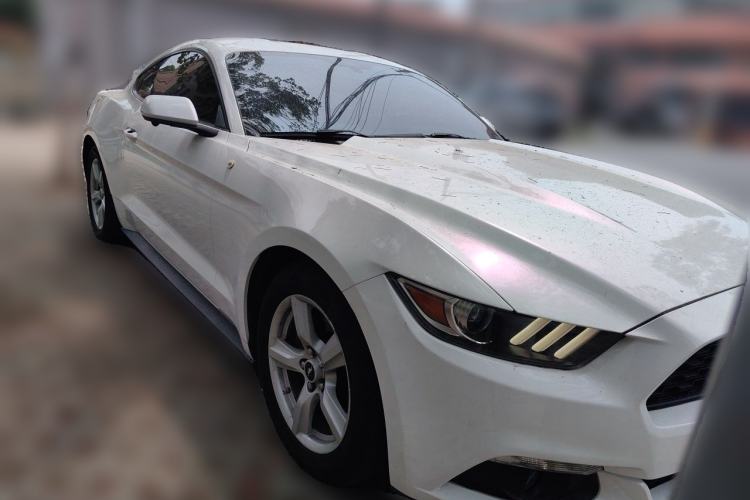 Used Ford Mustang  Front Right 45 Deg
