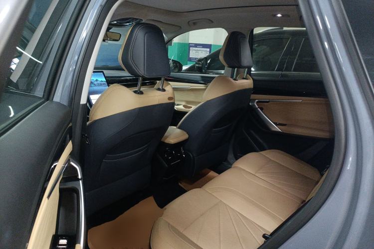 Used Geely Auto FX11 2023 1.5TD DCT Prestige Edition
