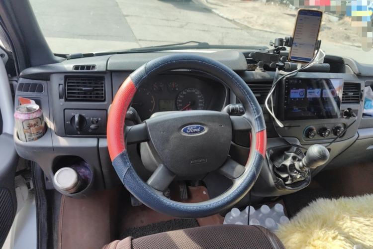 Used Ford Transit Custom 2016 2.4T Long Wheelbase 10-Seater Mid-Roof Standard Version Steering Wheel