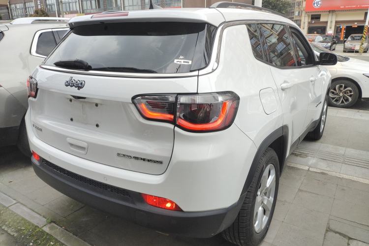 Used Jeep Compass 2019 220T Automatic Family Edition
