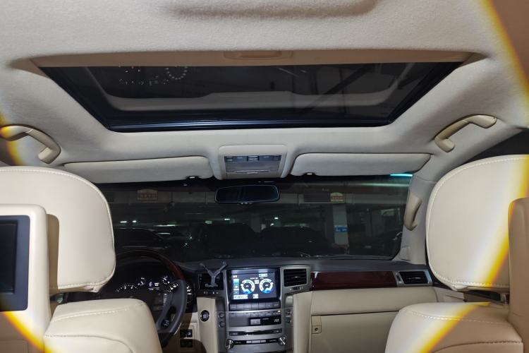 Used Lexus LX 2012 570
