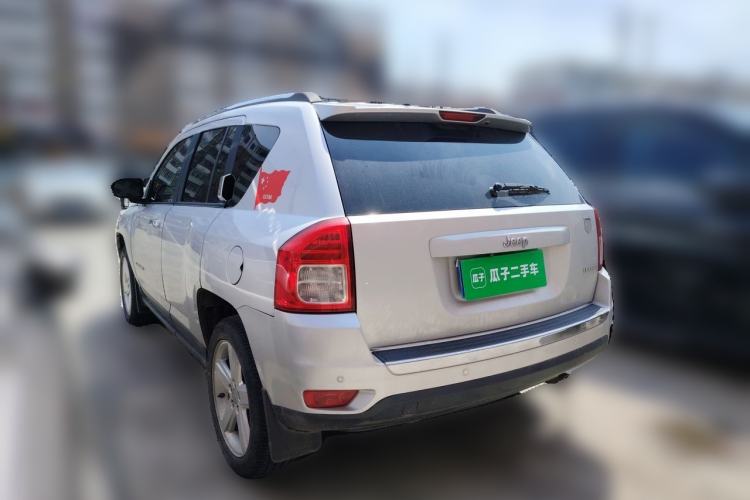 Used Jeep Compass 2012 2.0L two-wheel drive luxury version