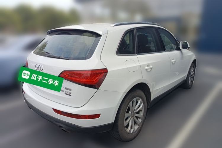 Used Audi Q5 2015 40 TFSI Technology Edition Rear Right 45 Deg