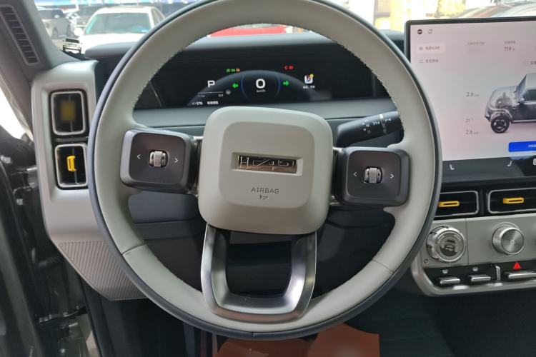 Used iCAR V23 2026 Model 401 Two-Wheel Drive Super Sports Edition Steering Wheel