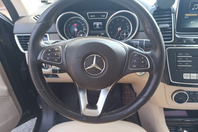 Used Mercedes-Benz GLE 2015 GLE 400 4MATIC
