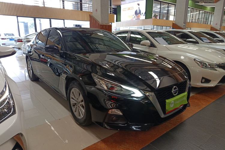 Used Nissan Teana 2019 2.0L XL Comfort Edition Front Right 45 Deg