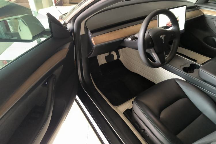 Used Tesla Model 3 2022 Rear-Wheel-Drive Version