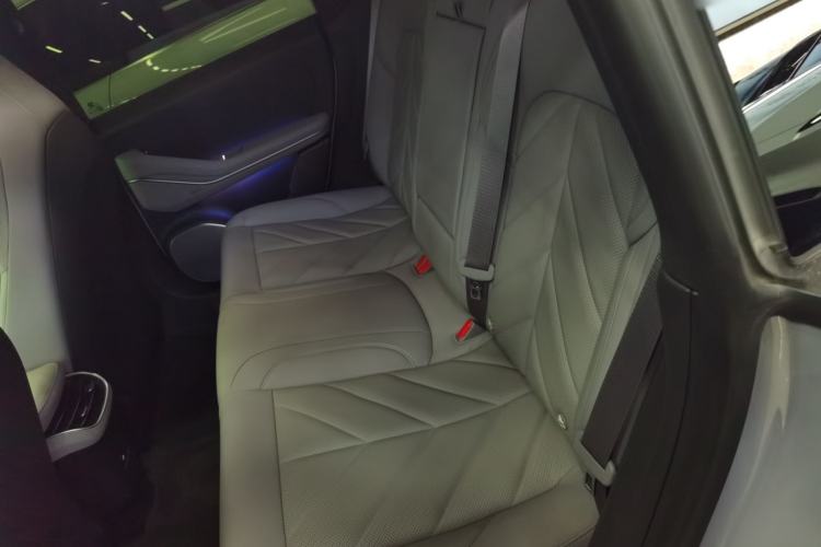 Used Nio ET5T 2025 75 kWh Touring Interior 4