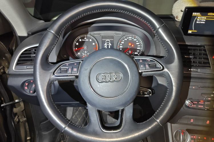 Used Audi Q3 2017 30 TFSI Fashion Model